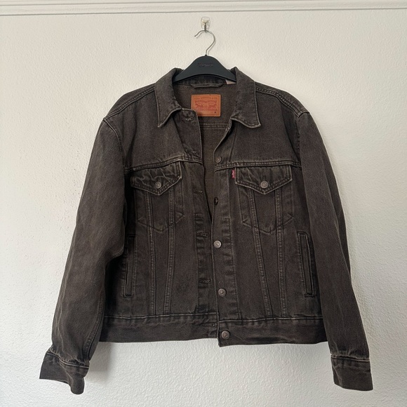 Levi's Jackets & Blazers - Levi's Gray Denim Trucker Jacket Medium